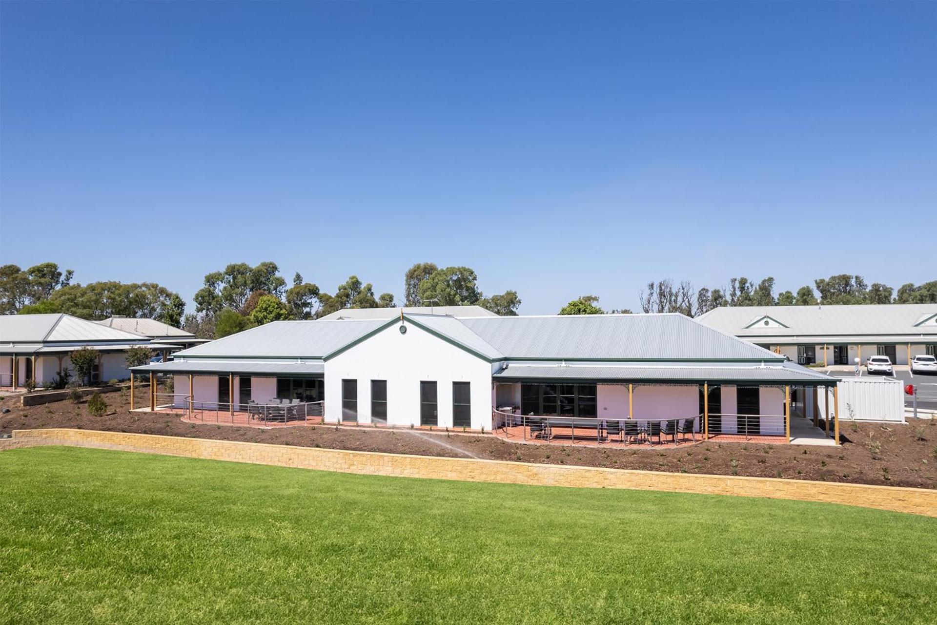 Yarrawonga Mulwala Golf Club Exterior foto The new hospital at Wagga Wagga