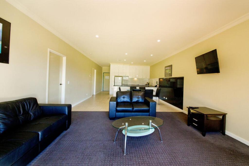 Yarrawonga Mulwala Golf Club Exterior foto A typical apartment at the hotel