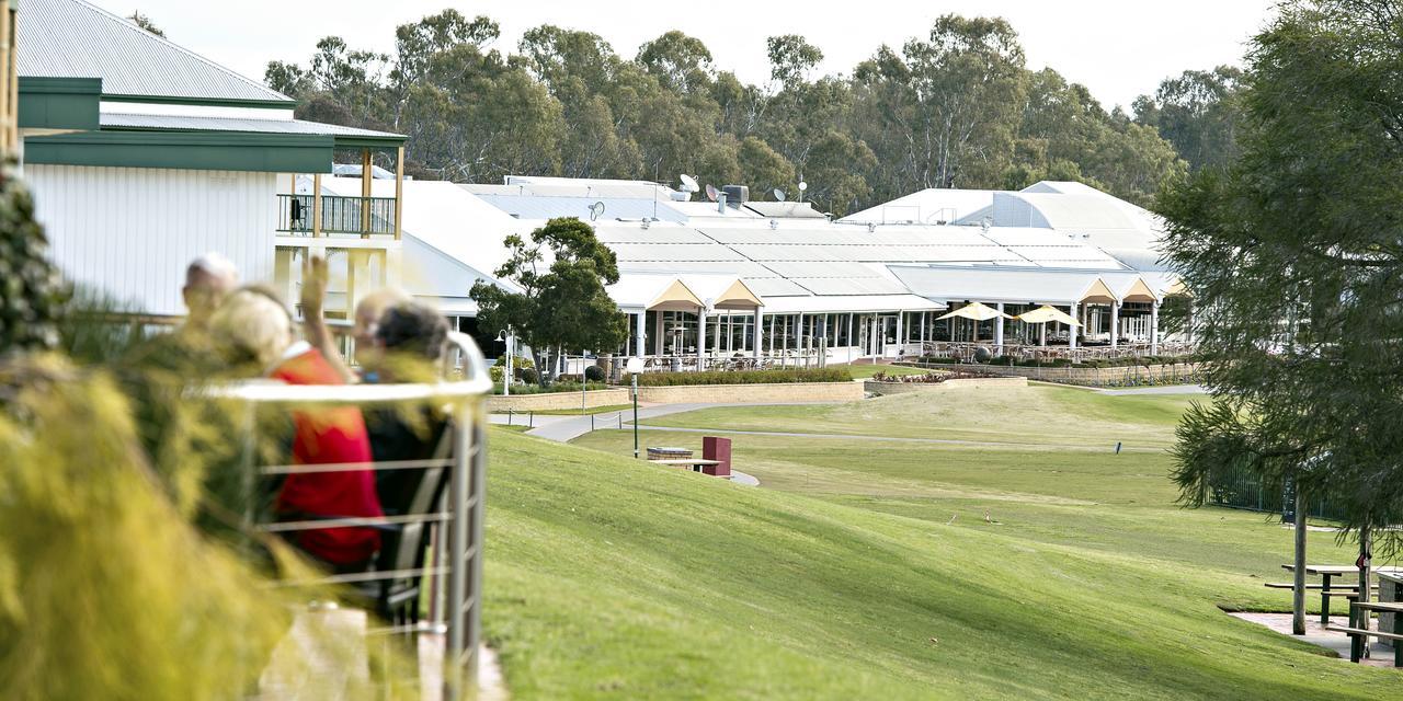 Yarrawonga Mulwala Golf Club Exterior foto The clubhouse at the Adelaide Oval